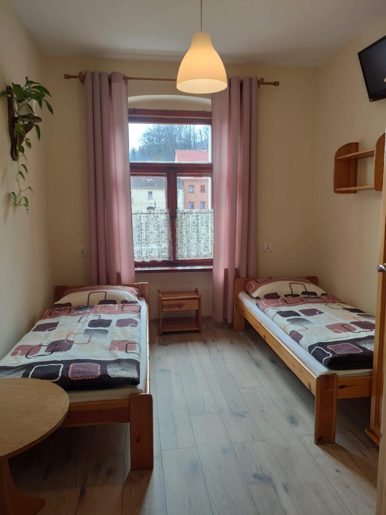 Apartamenty I Pokoje Goscinne "Wacus" Srebrna Gora Exterior photo