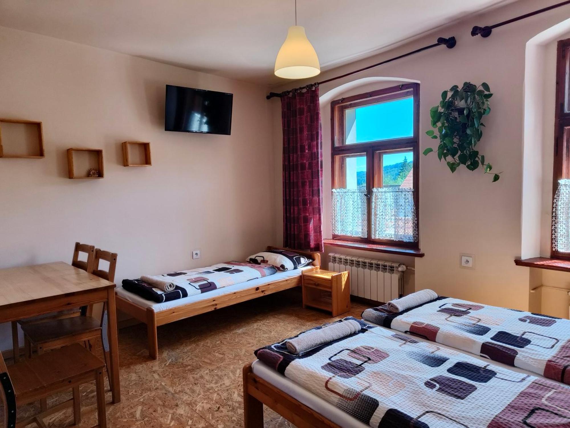 Apartamenty I Pokoje Goscinne "Wacus" Srebrna Gora Exterior photo